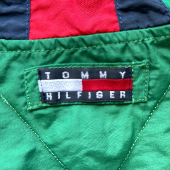 Tommy Hilfiger Light Zip Up Jacket - Picture 9 of 9